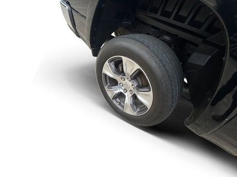 Used 2020 RAM 1500 Laramie image 18