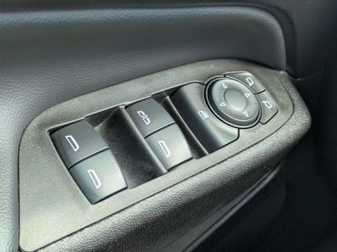 Certified 2024 Chevrolet Equinox LT FWD image 16
