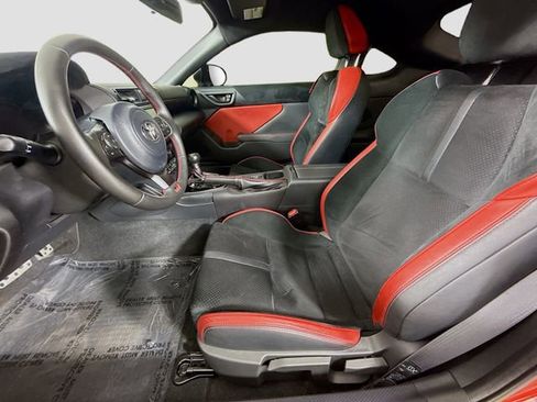 Certified 2024 Toyota GR86 TRUENO Edition RWD image 20