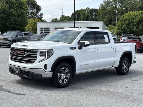 Used 2025 GMC Sierra 1500 SLT AWD/4WD image 2
