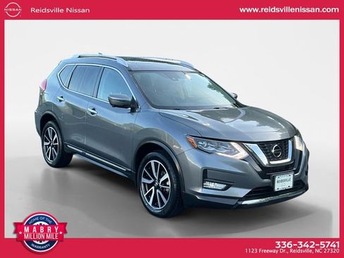 Used 2018 Nissan Rogue SL w/ Premium Package AWD/4WD image 8