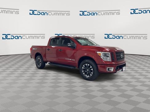 Used 2019 Nissan Titan PRO-4X AWD/4WD image 2