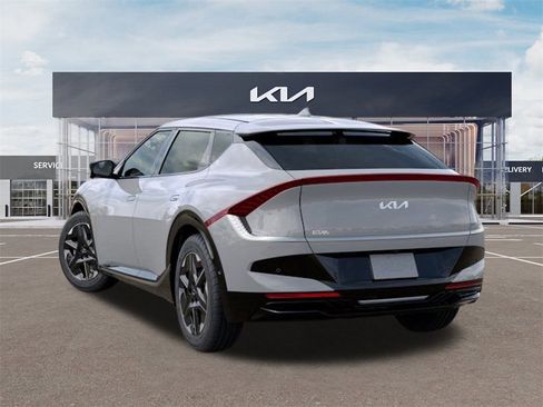 New 2025 Kia EV6 Wind image 4