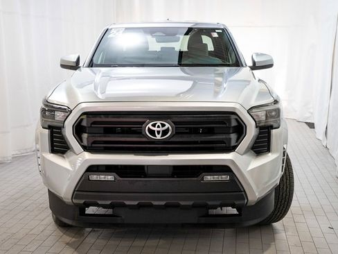 Certified 2024 Toyota Tacoma SR5 image 2