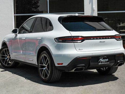 Used 2024 Porsche Macan AWD/4WD image 12