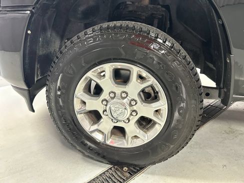 Used 2024 RAM 2500 Laramie w/ Safety Group AWD/4WD image 9