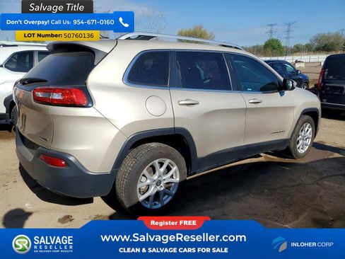 Used 2015 Jeep Cherokee Latitude w/ Cold Weather Group FWD image 4