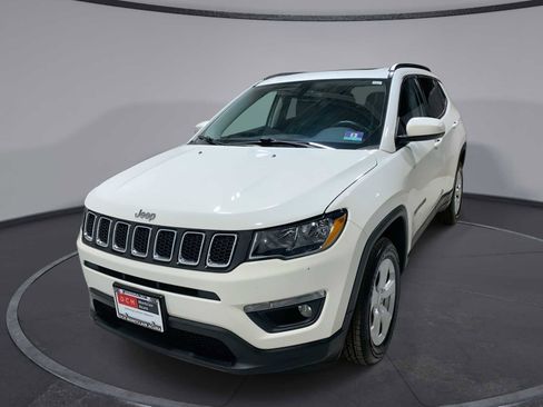 Used 2019 Jeep Compass Latitude w/ Popular Equipment Group image 1