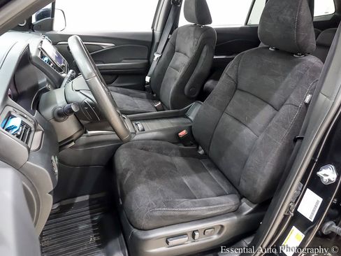 Used 2022 Honda Pilot Sport image 13