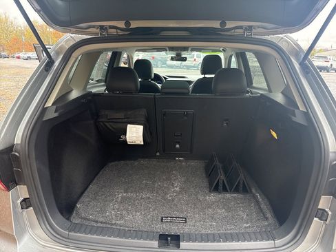 Used 2022 Volkswagen Taos SEL image 39