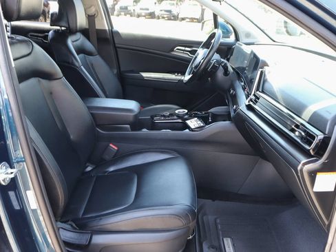 Used 2025 Kia Sportage EX w/ EX Premium Package AWD/4WD image 43