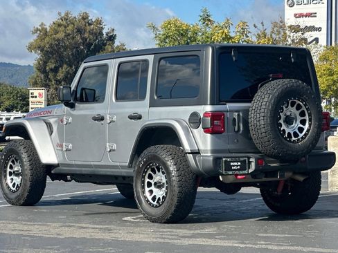 Used 2018 Jeep Wrangler Unlimited Rubicon AWD/4WD image 6