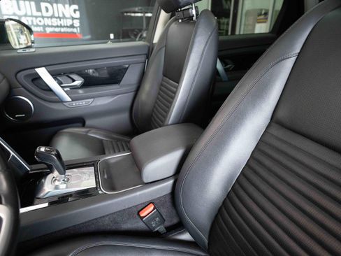 Used 2020 Land Rover Discovery Sport SE AWD/4WD image 10