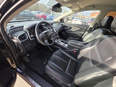 Used 2023 Nissan Murano SV w/ SV Midnight Edition Package image 10