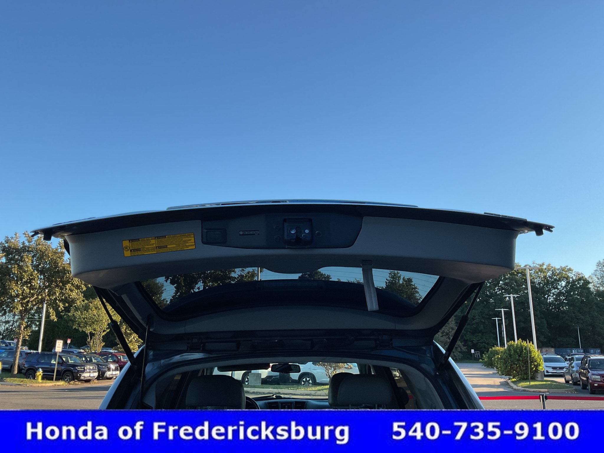Used 2011 Toyota Highlander SE w/ Convenience Pkg AWD/4WD image 17