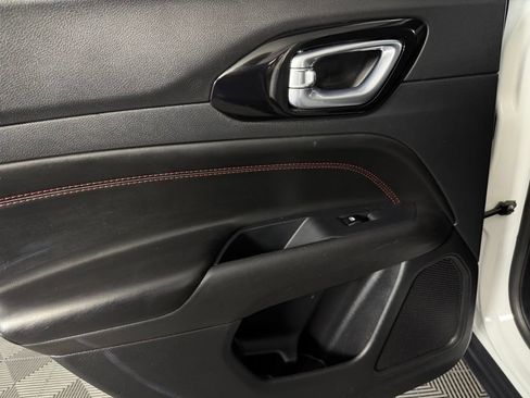 Certified 2025 Jeep Compass Trailhawk AWD/4WD image 25