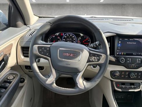 Used 2024 GMC Terrain Denali w/ Denali Premium Package AWD/4WD image 21