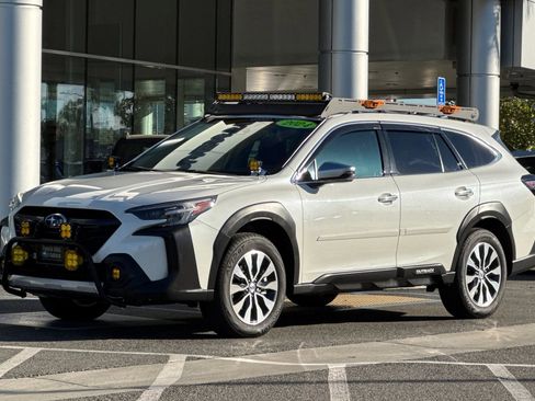 Used 2024 Subaru Outback Touring XT image 10