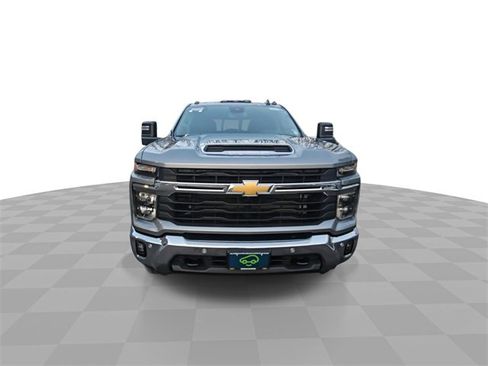 Used 2025 Chevrolet Silverado 2500 LT w/ All Star Edition image 3