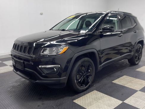 Used 2019 Jeep Compass Latitude AWD/4WD image 1