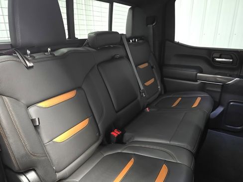 Used 2021 GMC Sierra 1500 AT4 w/ AT4 Premium Package image 17