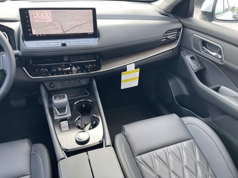 New 2026 Nissan Rogue Platinum AWD/4WD image 15