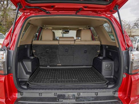 Used 2021 Toyota 4Runner Limited image 34