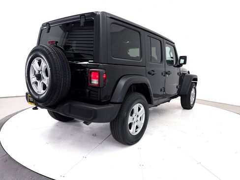 Used 2022 Jeep Wrangler Unlimited Sport AWD/4WD image 16