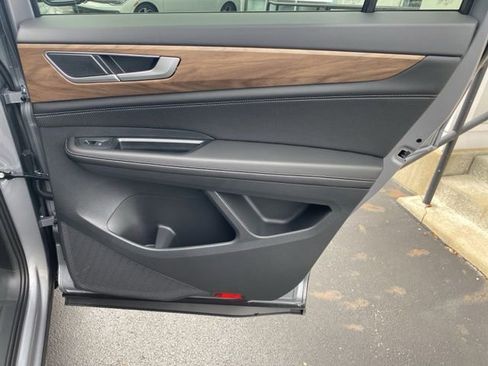 New 2026 Volkswagen Atlas SE image 51