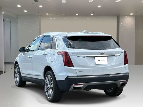 Certified 2023 Cadillac XT5 Premium Luxury AWD/4WD image 3