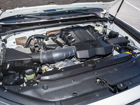 Used 2022 Toyota 4Runner Limited image 36