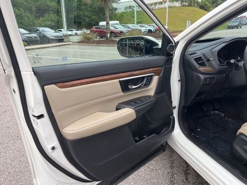 Used 2017 Honda CR-V Touring image 5