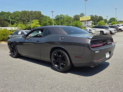 Used 2021 Dodge Challenger R/T RWD image 6
