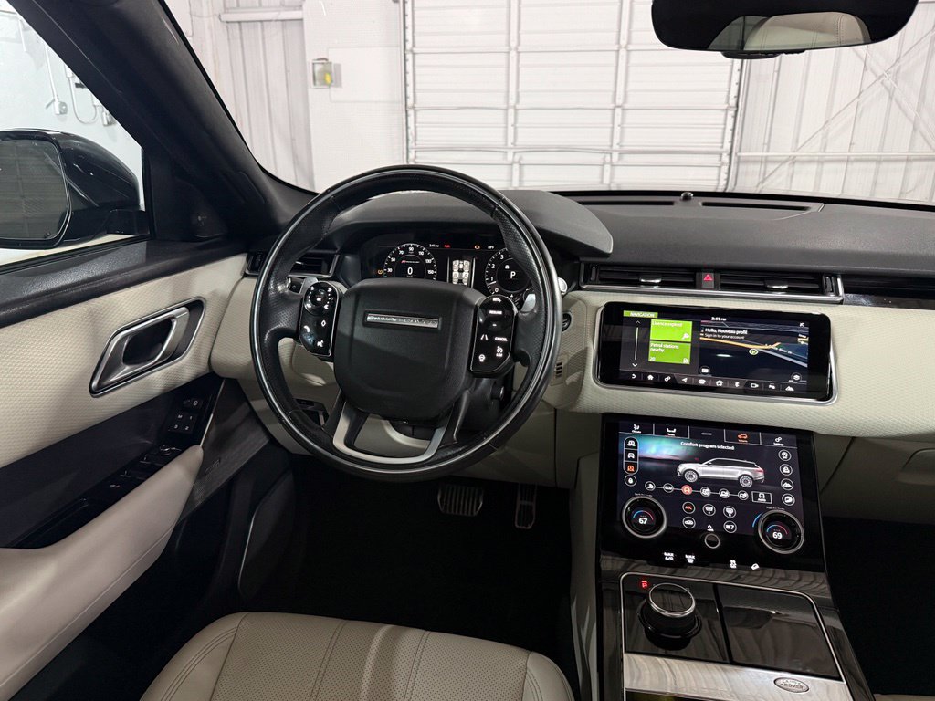 Used 2018 Land Rover Range Rover Velar R-Dynamic SE AWD/4WD image 37