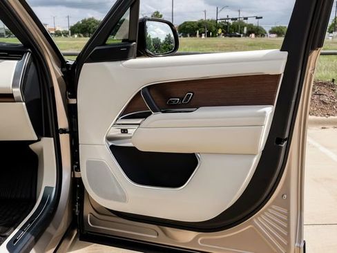 New 2026 Land Rover Range Rover SE AWD/4WD image 55