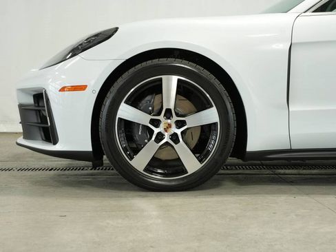 New 2025 Porsche Panamera 4 image 41