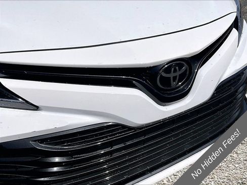 Used 2020 Toyota Camry LE w/ Convenience Package FWD image 25