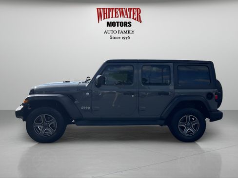 Used 2018 Jeep Wrangler Unlimited Sport S AWD/4WD image 2