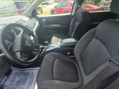 Used 2018 Dodge Journey SE w/ Blacktop Package FWD image 7