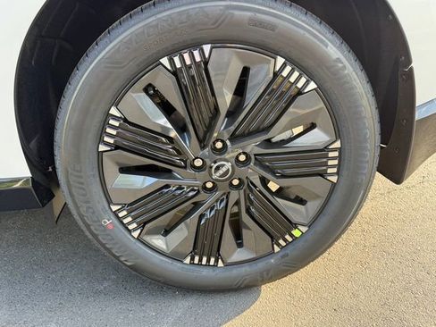 New 2026 Nissan Murano Platinum AWD/4WD image 13