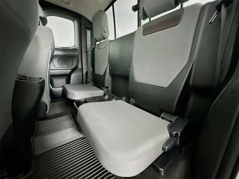 Certified 2022 Toyota Tacoma SR image 23