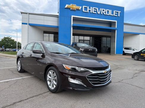 Certified 2021 Chevrolet Malibu LT FWD image 1