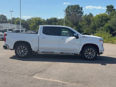 Certified 2025 Chevrolet Silverado 1500 LT AWD/4WD image 9