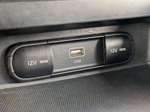 Used 2024 Kia Soul LX w/ Option Group 015 FWD image 21