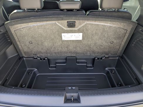 New 2026 GMC Acadia AT4 w/ Luxury Package image 36