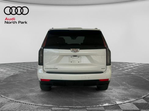 Used 2022 Cadillac Escalade Sport w/ Touring Package AWD/4WD image 4