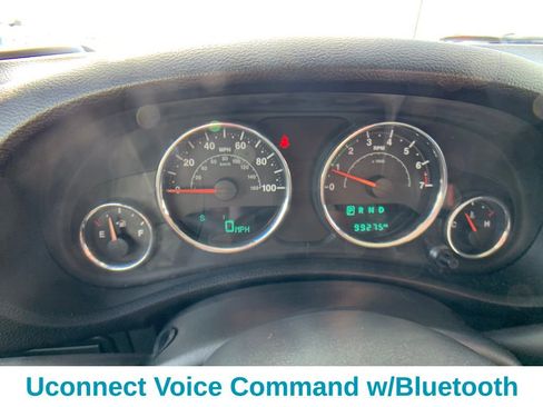 Used 2017 Jeep Wrangler Rubicon w/ Power Convenience Group image 16