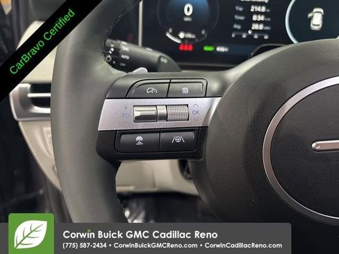 Used 2025 Hyundai Tucson Limited image 13