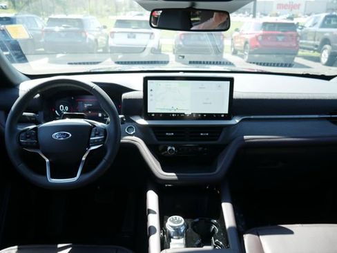 New 2026 Ford Explorer Platinum AWD/4WD image 7