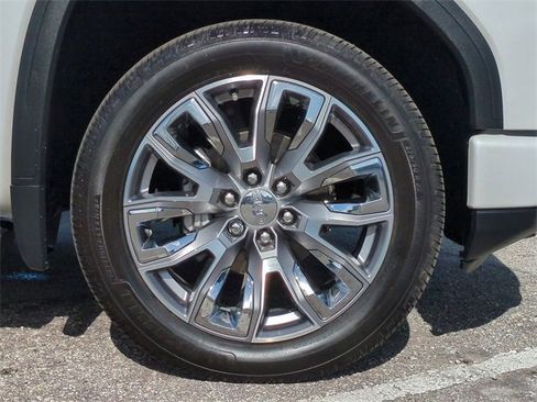 Used 2024 GMC Sierra 1500 Denali w/ Denali Reserve Package image 11